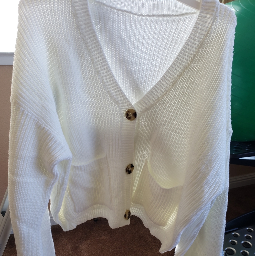 White knit 2 peice lounge set.
